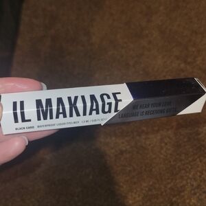 Firm! IL MAKIAGE Black Liquid Eyeliner